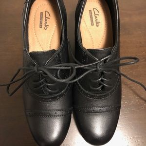 Clarks Black Size 7
